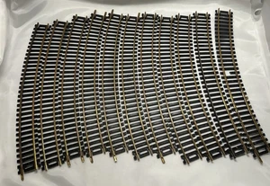Atlas HO Code-100 18"R Curve No. 33 Snap Track Made in Austria 10 Pieces - Picture 1 of 4