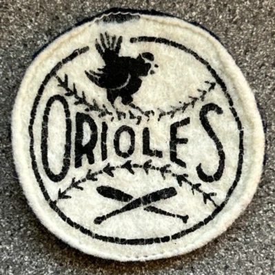 1954 BALTIMORE ORIOLES MLB BASEBALL BEST AND CO. VINTAGE 2.25" TEAM PATCH USED - Image 1 of 4