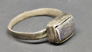 Silver women's ring with a stone from the Roman period. - Picture 1 of 5