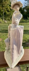 Lladro Ladies w/ Parasols Figurine AESTHETIC POSE #4850 Gloss Finish Excellent - Picture 1 of 7