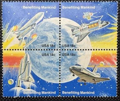 U.S. Scott 1913, 1914, 1917, 1918 Space Achievements Block of 4 MNH - Image 1 of 2