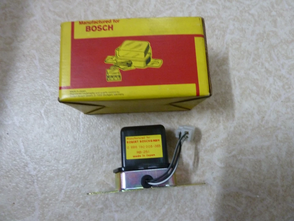 Regulador BOSCH 0 986 190 005 para LiMa original BOSCH ** NUEVO ** Datsun 620 Foto 1 de 4