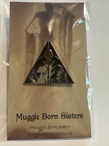 Harry Potter Pin Muggle Born Sisters Deathly Hallows Three Brothers A Grade - Picture 1 of 8
