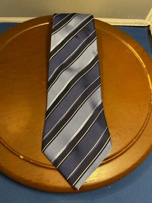 Corbata a rayas Tassa Ella azul para hombre 100 % hecha a mano de seda Foto 1 de 4