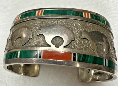 Brazalete Navajo Roland Begay RB Esterlina .925 Cuentacuentos Oso Piedra Incrustación Foto 1 de 4
