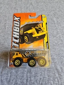 Camión de volteo Matchbox 2012 de 3 ejes amarillo 37/120 construcción Little Bend - Imagen 1 de 5