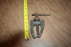 Vintage Zim 4" 2 Jaw Bearing Puller Tested Works!! See Pix!! - Picture 1 of 3