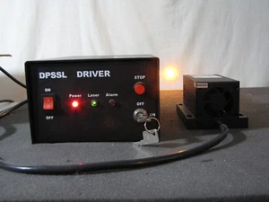 CNI MGL-F-593,5 nm/50 mW laser a stato solido con driver DPSSL - Foto 1 di 6