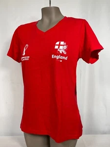 England FIFA World Cup Qatar 2022 Red V-Neck T-Shirt Women's MEDIUM NWT - Picture 1 of 14