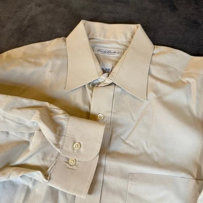 Camisa de vestir Brooks Brothers manga larga para hombre 16,5 32/33 beige algodón hecha en EE. UU. Foto 1 de 4