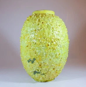 A Uranium Yellow Hedgehog vase - Chamotte - Gunnar Nylund - Rörstrand - Picture 1 of 9