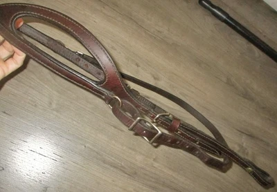 Cabezal de brida de una oreja en forma de cuero vintage con pestillo de garganta adjunto - Buen lote Foto 1 de 4