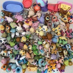 Lot 95 Littlest Pet Shop Magnet Figures Rabbits Frogs Turtles Birds Mice *READ* - Picture 1 of 19