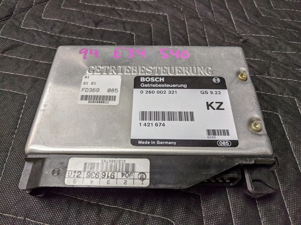 Unidad de control BMW E34 540i EGS con AGS Bosch 24601421674 Foto 1 de 4