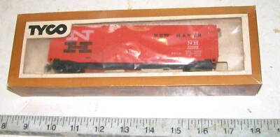 RARE 1970's TYCO HO NEW HAVEN N. H. 50' PLUG DOOR BOX CAR WITH BROWN OB 3398:300 - Image 1 of 4