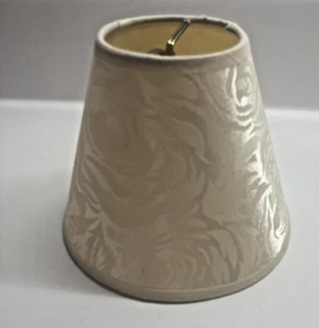 Vintage Ivory Textured clip on lamp shade small mini - Picture 1 of 5
