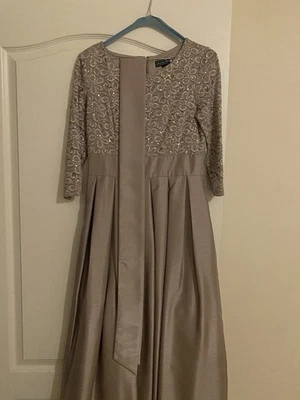 Jessica Howard Women's 3/4 Sleeve Solid Tie Gown Size 6 Mauve/Silver - Image 1 of 3