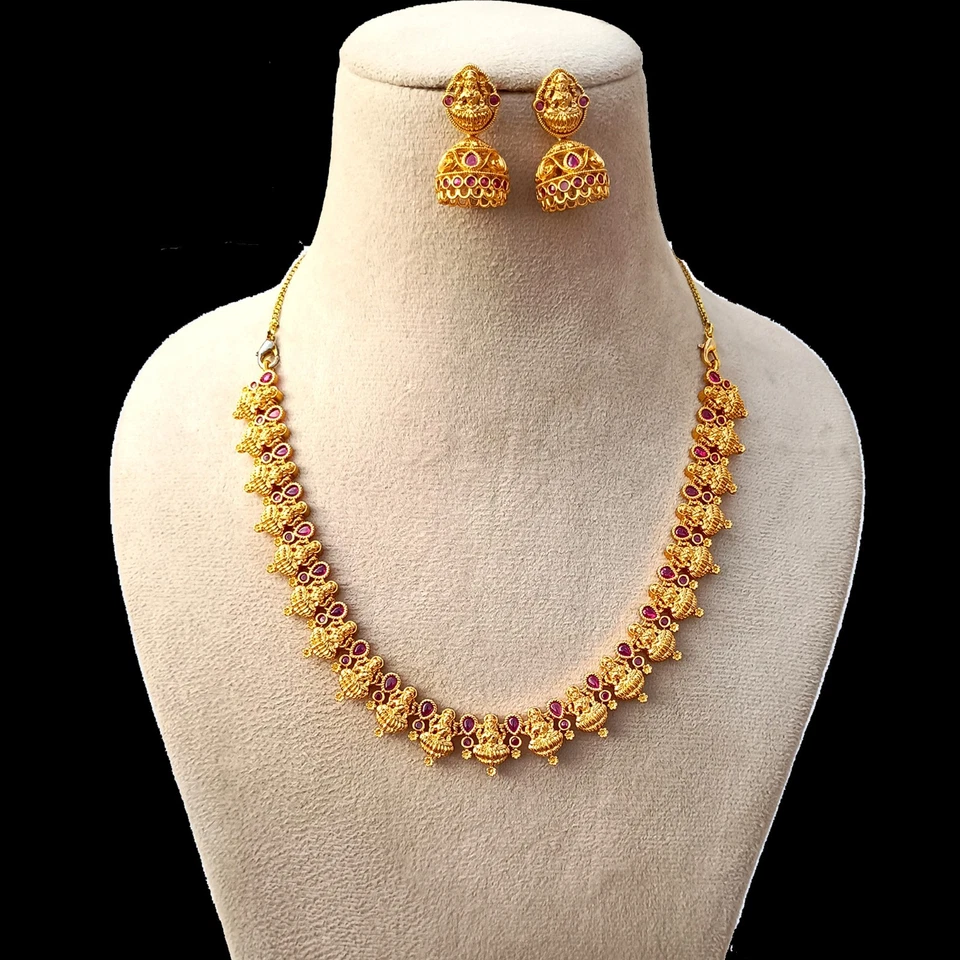 Conjunto de joyas de templo del sur de la India collar de rubí de la diosa Lakshmi enchapado en oro de 22 k Foto 1 de 4