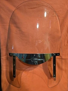 Parabrisas transparente para moto con soporte de montaje (ver desc) - Imagen 1 de 4