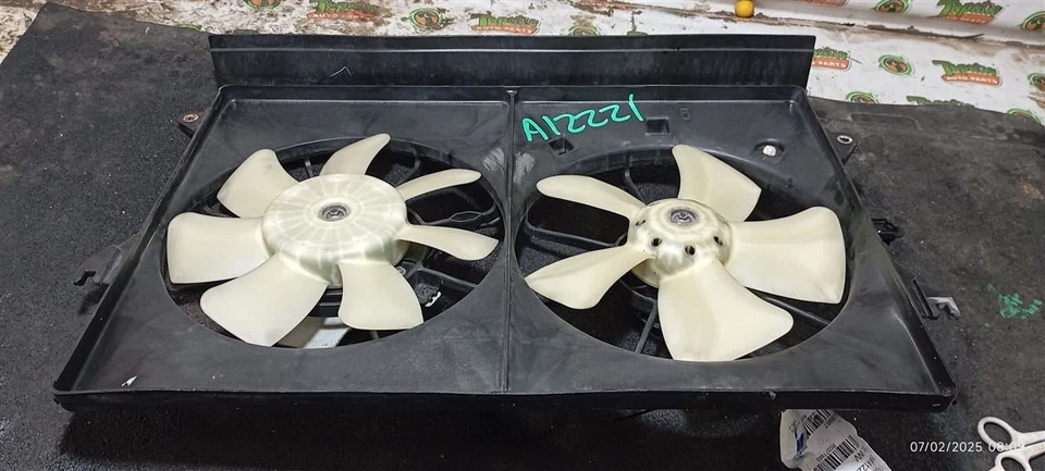 Radiator Fan Motor Fan Assembly Fits 05-10 SCION TC 3778803 Foto 1 de 1