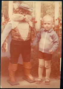 SOVIET CHILD COLORED PHOTO 1980s BOY & PUSS in BOOTS FAIRY TALE HERO CAT - Picture 1 of 1