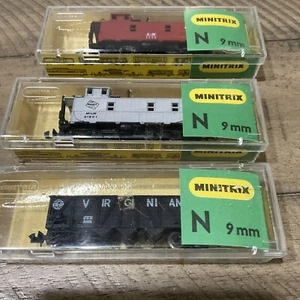 MINITRIX. N SCALE. CABOOSE, L & N, 3275 Silver Caboose, Virginia Hopper READ - Picture 1 of 5
