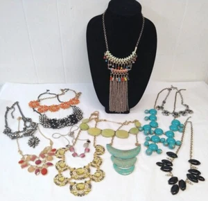 Lote de 12 Collares Babero Declaración Vidrio Plástico Metal Cadena Cabujón - Imagen 1 de 10