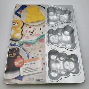 Vintage Wilton Mini Bears Cake Brownie Treat Muffin Pan 2105-4497 contengono 6 stampi - Foto 1 di 9