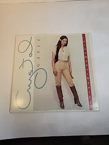 Crystal Gayle - 'A Woman's Heart' Vinyl R143365 (1980) - Picture 1 of 3