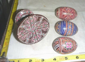 3 huevos de madera ucranianos pintados a mano de colección con soporte - huevos ~ 21/2x11/2" soporte ~ 3" H - Imagen 1 de 12