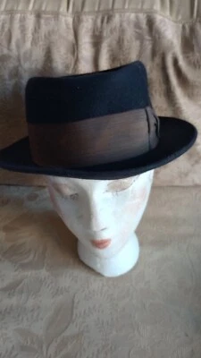 Stetson Royal DeLuxe "The Gun Club" Fedora Hat Stetson 6 5/8 Brown 21 Inches *** - Image 1 of 4