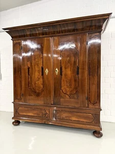Barockschrank Nussbaum Süddeutsch 1780 Zerlegbar Handpoliert - Bild 1 von 8