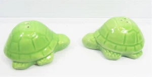 Turtle Ceramic Salt & Pepper Shakers Sea Life Figurines Kitchen Home Decor - Picture 1 of 4