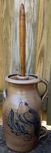 Historical Rowe Pottery Works 2001 esmalte de sal mango doble batidora de mantequilla pájaro raro - Imagen 1 de 23
