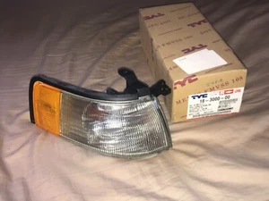 Luz señal esquina derecha mazda 626 88-92 conductor TYC 18-3000-00 18-3000B NUEVO - Imagen 1 de 1
