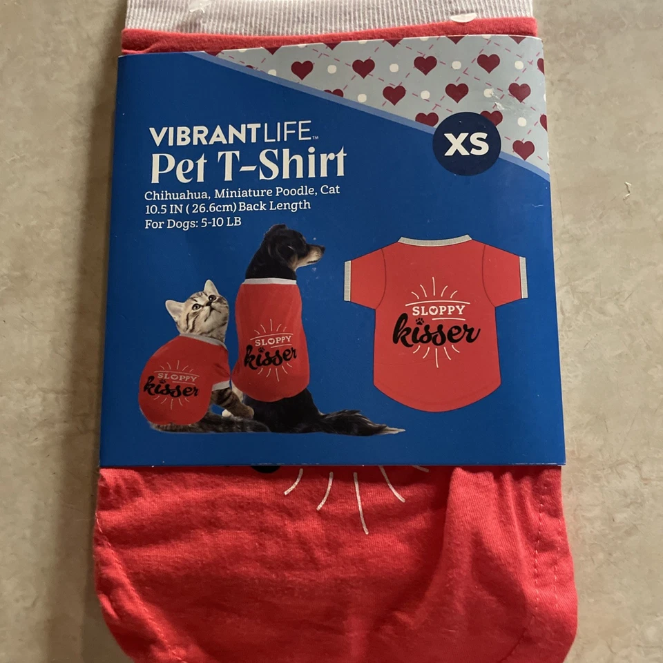 Vibrant Life Pet Tshirt Extra Small 5-10lb Dog/cat  Shirt Sloppy Kisser - Image 1 of 4