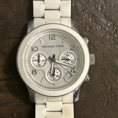Reloj Michael Kors Mujer Mk5423 Banda Silicona Blanca - Batería Nueva Foto 1 de 4