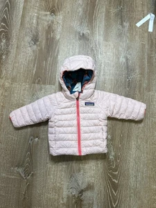 Patagonia Steppjacke Baby Mädchen 3-6 Monate Wende rosa blau Animalprint - Bild 1 von 5