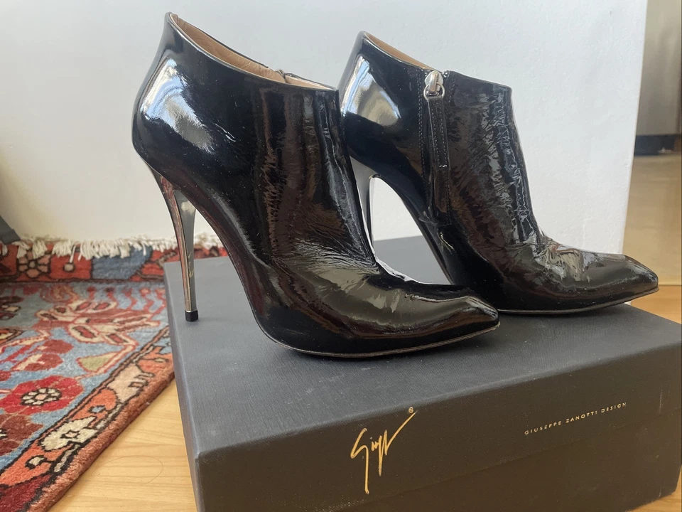 Giuseppe Zanotti Black Patent Leather Ankle Boots Booties Stiletto Heels Size 38 - Image 1 of 4