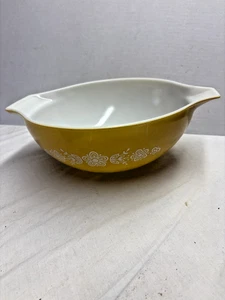 Vintage Pyrex Butterfly Gold 444  4 Qt Cinderella Mixing Nesting Bowl Used - Picture 1 of 5