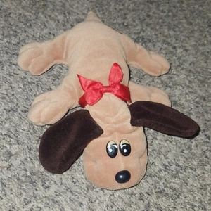 Perro marrón de peluche vintage Tonka Pound Puppy 1985 - Imagen 1 de 4