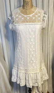 ARIAT Womens White Lace S Sleeve Shorter Length Dress Sz M Pre-owned - Picture 1 of 10