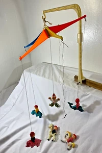 RARE Vintage 1969 STAHLWOOD 17" BABY CRIB MOBILE Circus Theme - Light Plastic - Picture 1 of 7