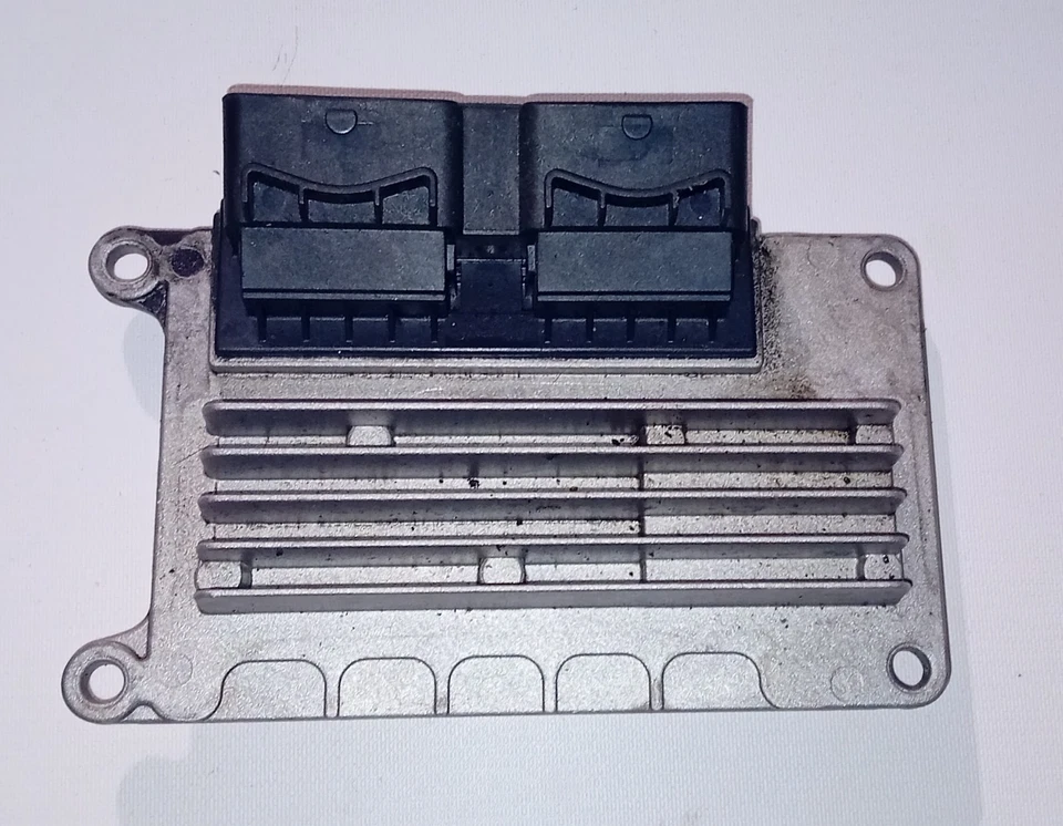 CALCULATEUR VIERGE RENAULT CLIO 2 PHASE 2 5NR2.C5 8200181482 8200285314 - Photo 1/3