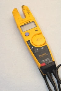 Fluke T5-1000 Voltage Current Electrical Tester Clamp Meter 1000v cat III - Picture 1 of 4