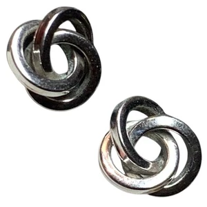 Orecchini a perno con nodo in argento sterling - Foto 1 di 3