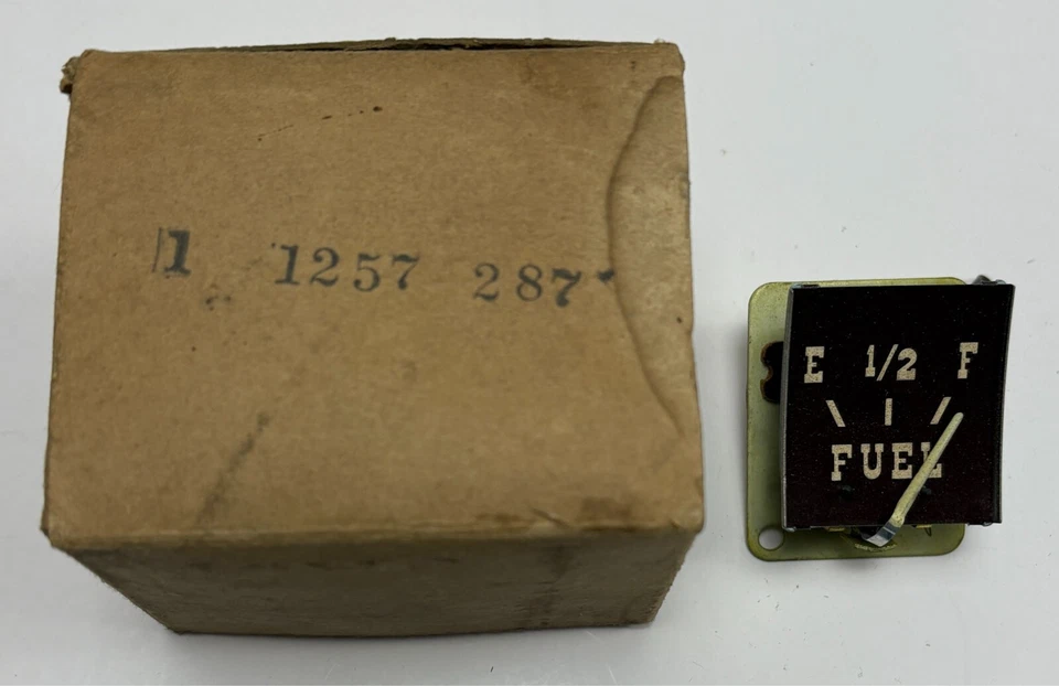 Nuevo medidor de combustible de stock antiguo para modelos DeSoto 1949 Mopar #1257287 Foto 1 de 1