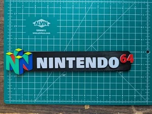 Nintendo 64 N64 Videojuego Logo Letrero Fan Art Estante Pantalla Pared Impresión 3D - Imagen 1 de 3
