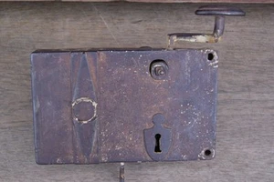  Altes Schloss, Türschloss Sperrschloss Eisen Metall  - Bild 1 von 8