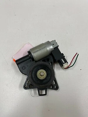 2005 Mazda 6 / 04-08 Mazda 3 Left Front Window Regulator Motor 622C-5958X   #A41 - Image 1 of 3